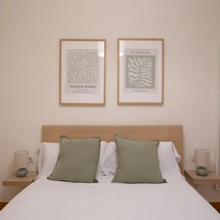 公寓 Centrally Located For 4 People *